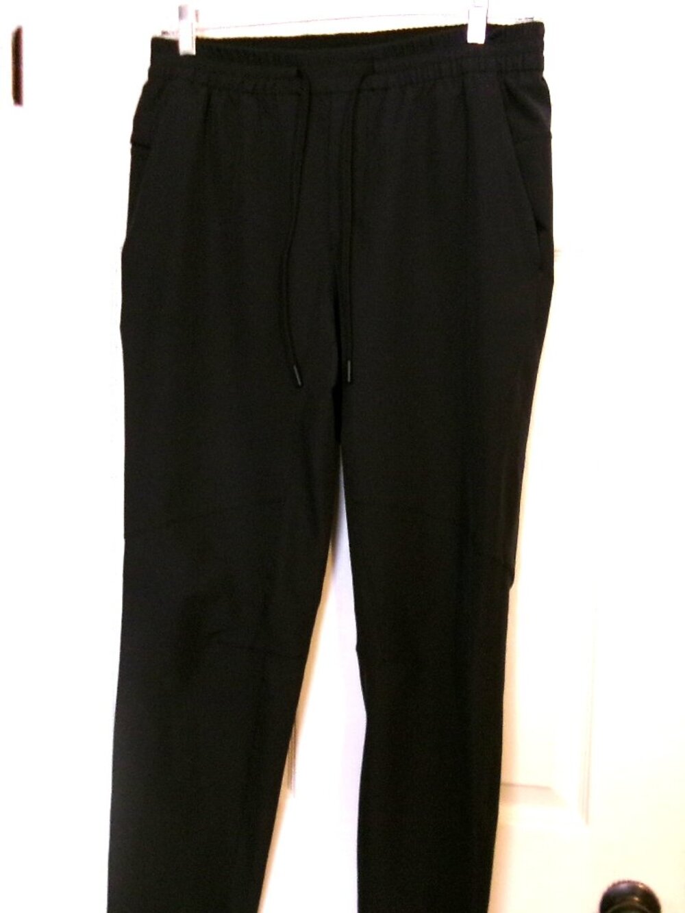 Men's LULULEMON Black Athletic Training or Jogging Pants  Size L